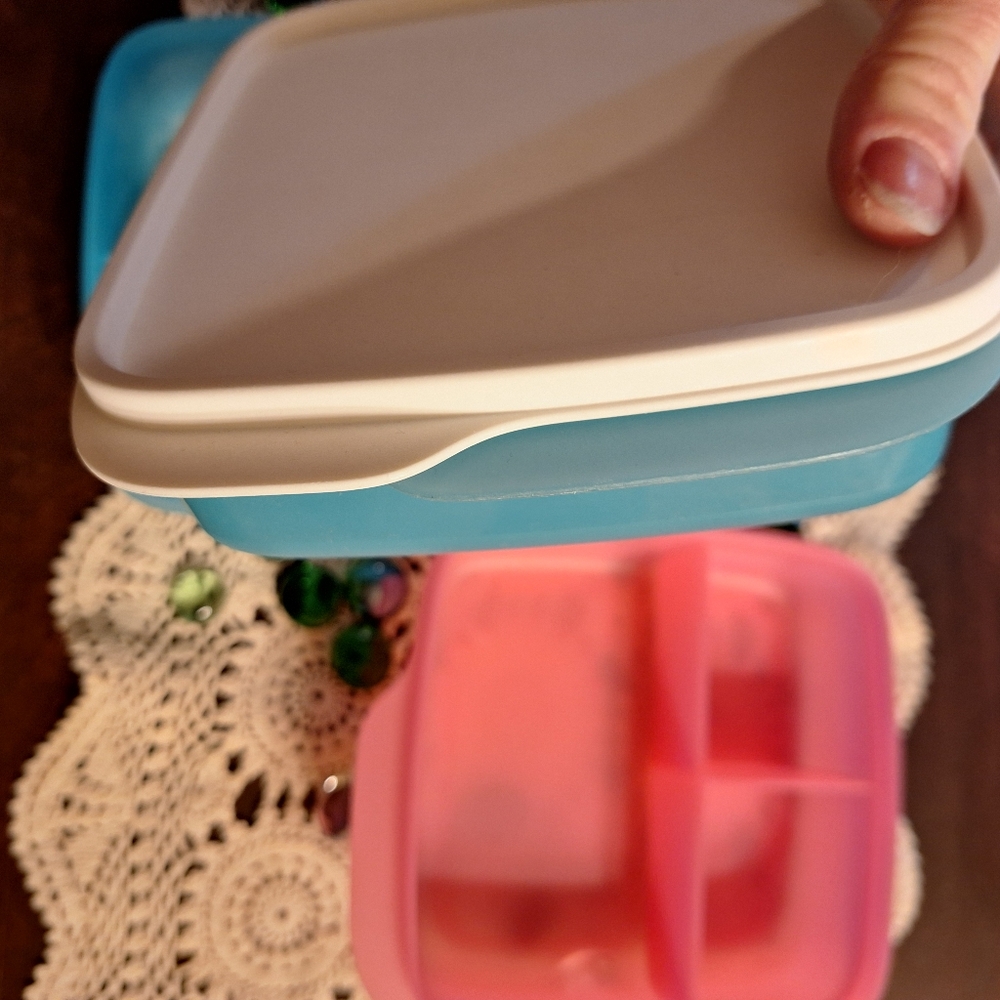Tupperware Colorful Lunch & Snack Sets (3) - Picture 10 of 10